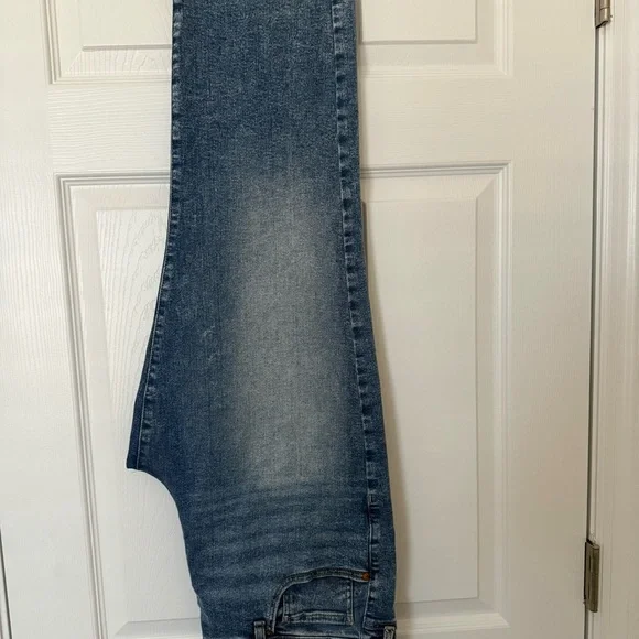 Women’s JAG Jean capris - Picture 3 of 4